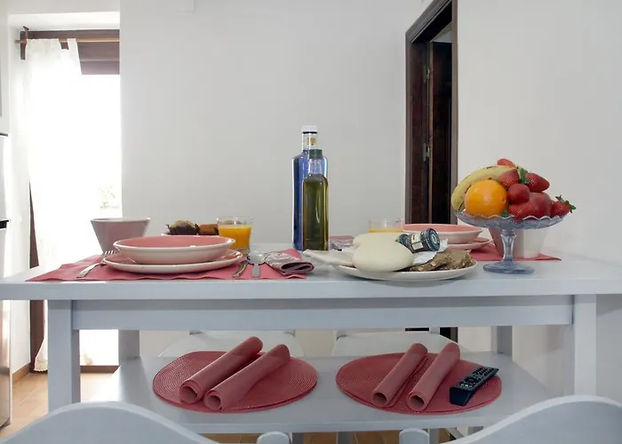 Апартаменти San Fernando 76 *