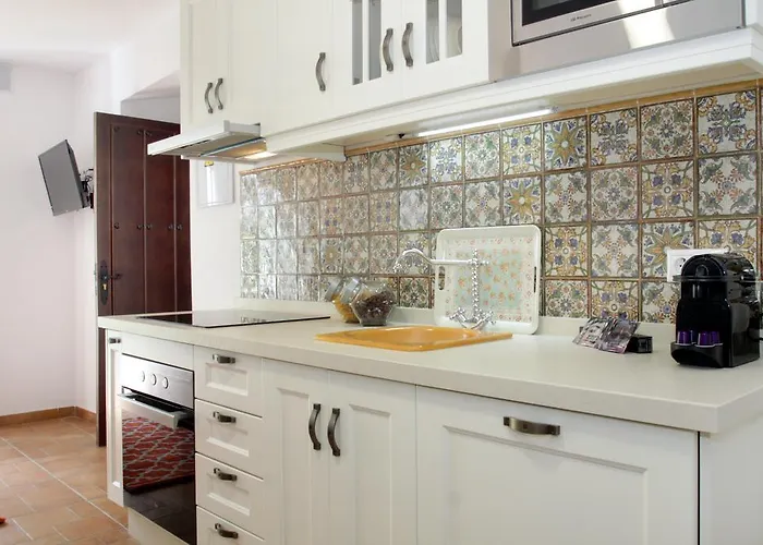 Апартаменти San Fernando 76 *